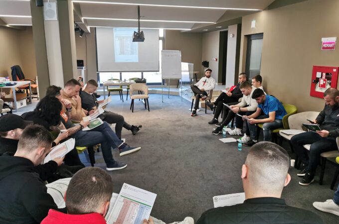 15.03.2023 - Primul Seminar pentru Arbitri de Muay Thai susținut de Haidu Sebastian la Satu Mare