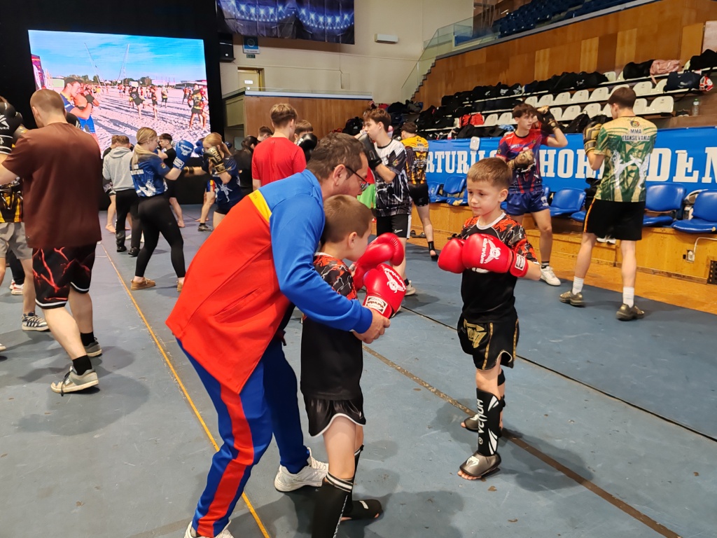 29.05.2029 - Seminar de Muay Thai susținut de Campionul SAK "Black Spider" KAOPONLEK