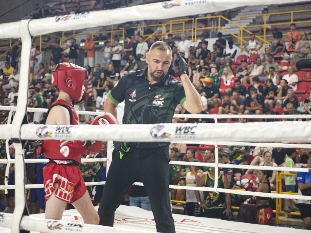 Arbitri Romani la Festivalul Mondial de Muay Thai din Verona