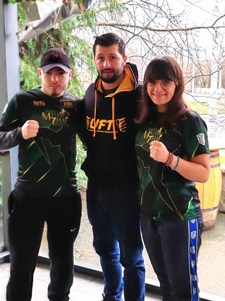 Antuza Rusu su Boer Andrei - medaliati cu bronz la Amazing Muaythai World Festival 2024 in Thailanda.